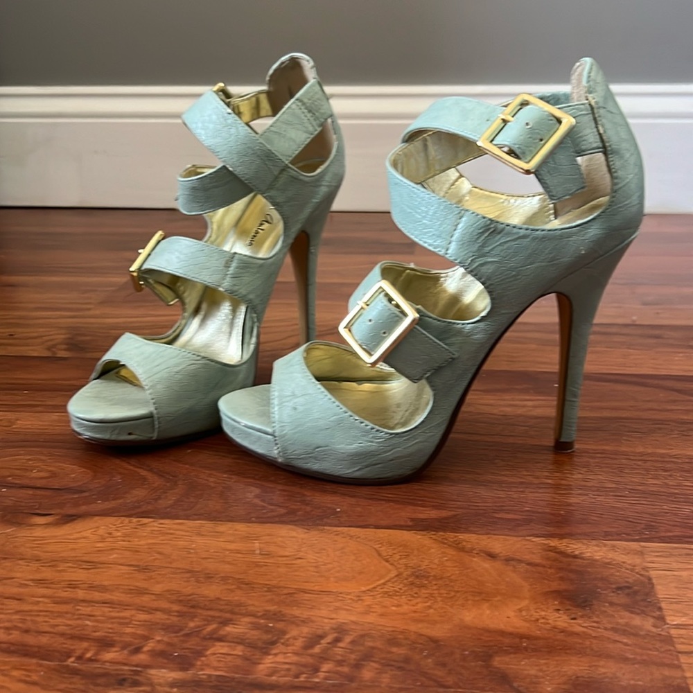 Michael Antonio Mint Green Heels Size 6.5